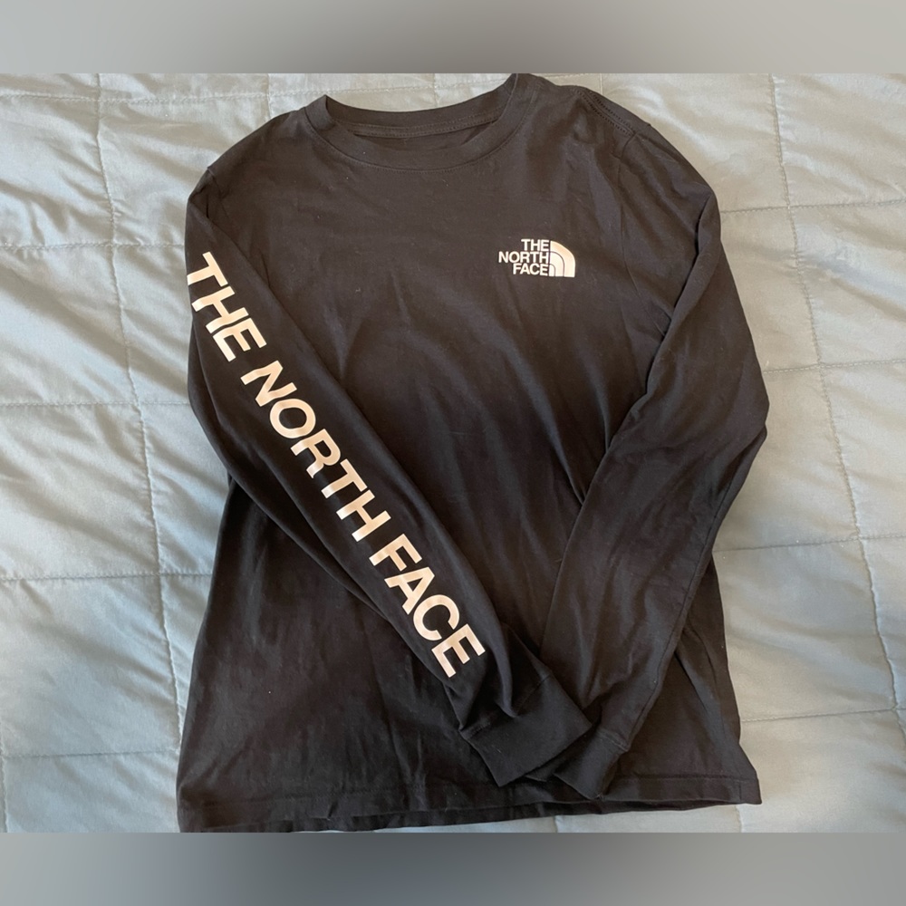 North Face Long Sleeve Tshirt - women’s medium